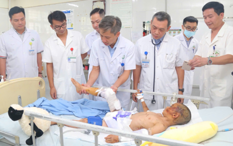 2,2 tỷ đồng hỗ trợ người bệnh nghèo tại phiên chợ Tết 0 đồng ở Bệnh viện Việt Đức- Ảnh 5.