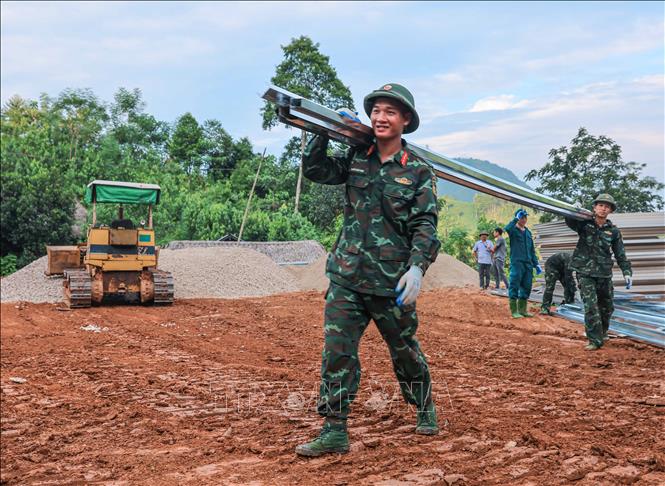 Sẽ bàn giao 25 căn nhà tạm cho người dân thôn Làng Nủ trong ngày 21/9- Ảnh 11.