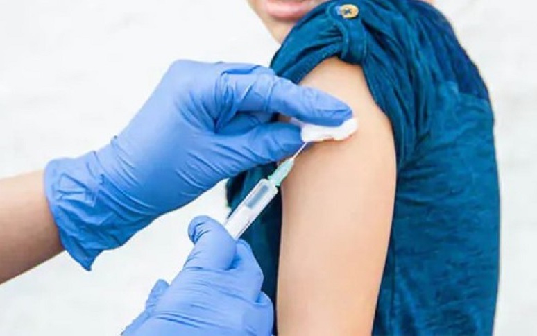 Khẩn trương đưa trẻ đi tiêm vaccine phòng bệnh sởi đúng lịch, đủ liều