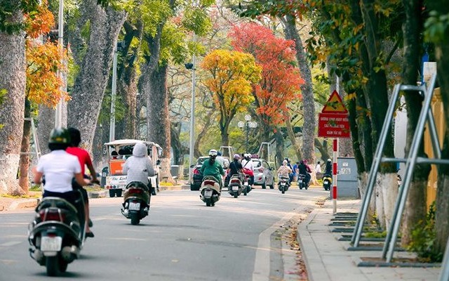 Sau mưa lũ dài ngày, cả nước trời nắng, nhiệt tăng