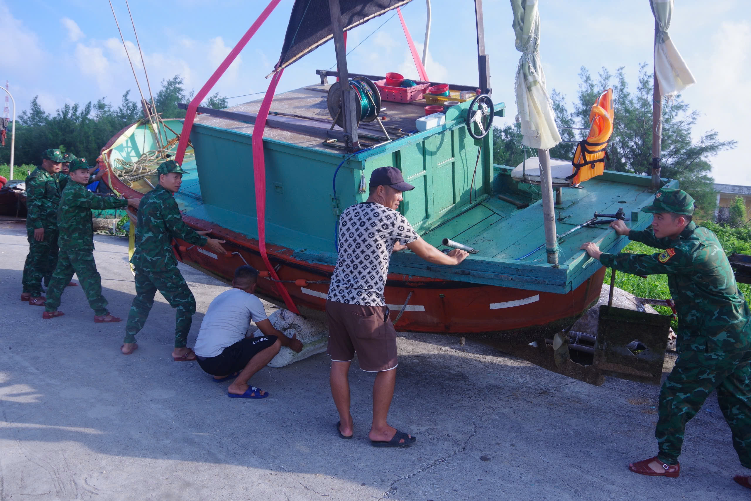 Hải Phòng sẵn sàng trưng dụng một số trường học làm nơi tạm lánh di dân trong bão số 3- Ảnh 2.