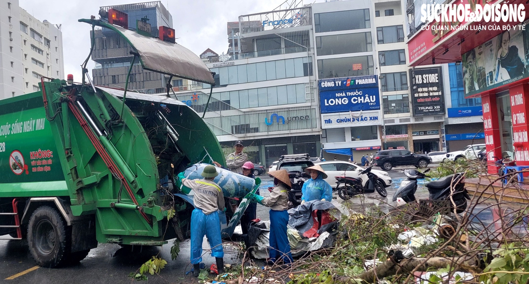 Xót xa hình ảnh thành phố du lịch Hạ Long sau bão số 3 - Ảnh 11.