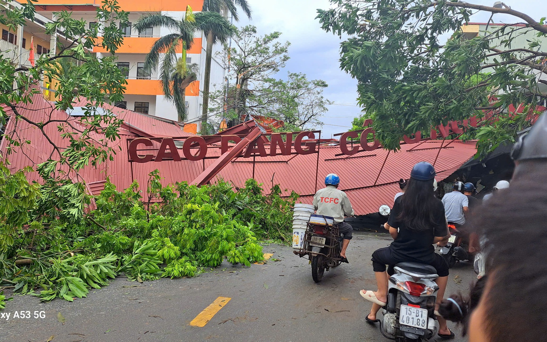 Những hình ảnh của Hải Phòng hôm nay 8/9 khi bão Yagi đi qua