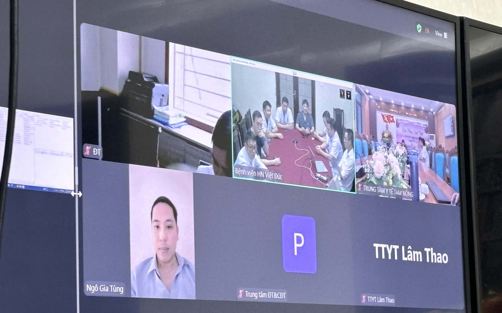 Từ Hà Nội, các bác sĩ hội chẩn cấp cứu trực tuyến 3 nạn nhân vụ sập cầu Phong Châu