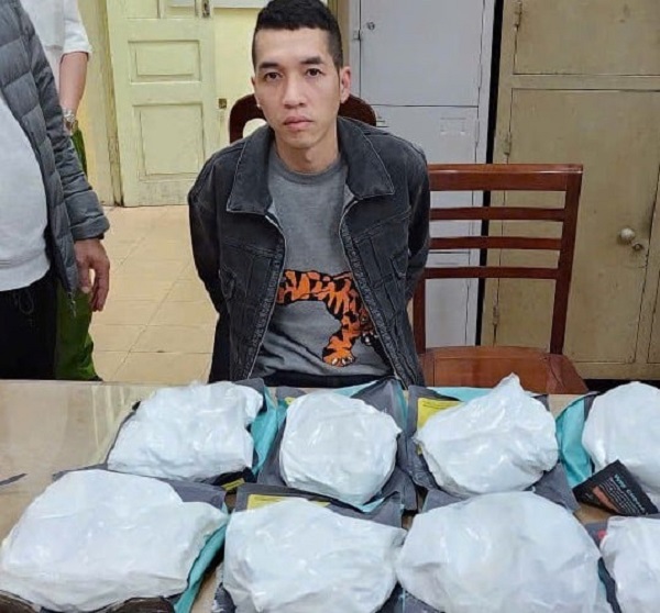 'Ngụy trang' hơn 7,3 kg Ketamine trong TPCN từ nước ngoài vận chuyển về Việt Nam- Ảnh 1.