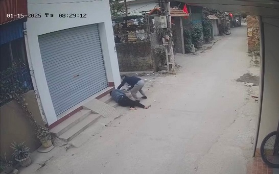 Bắt giữ 2 thanh niên dùng dao đâm người gây thương tích- Ảnh 3.