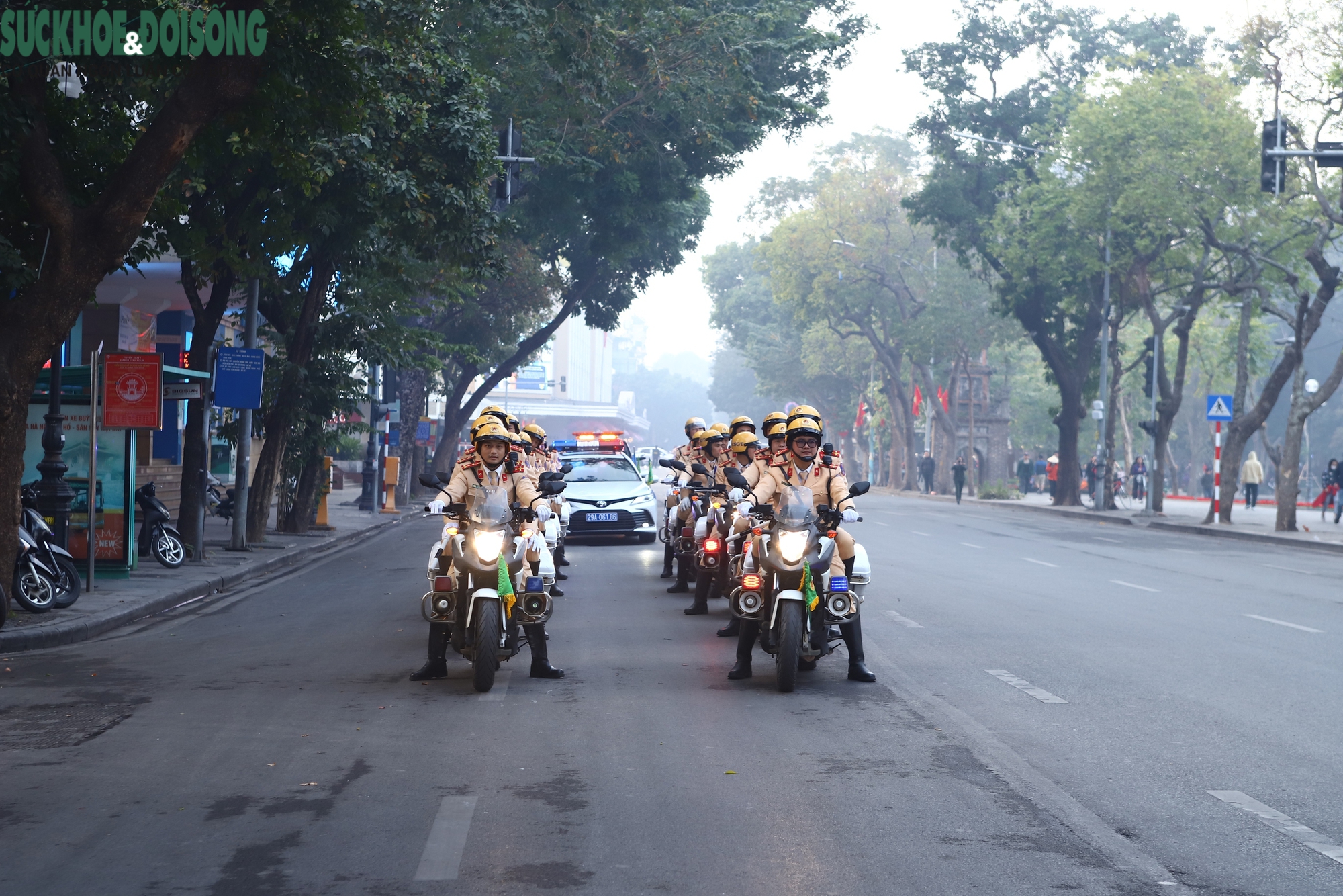 Hà Nội đặt mục tiêu khắc phục tình trạng ùn tắc giao thông trong Năm An toàn giao thông 2025- Ảnh 4.