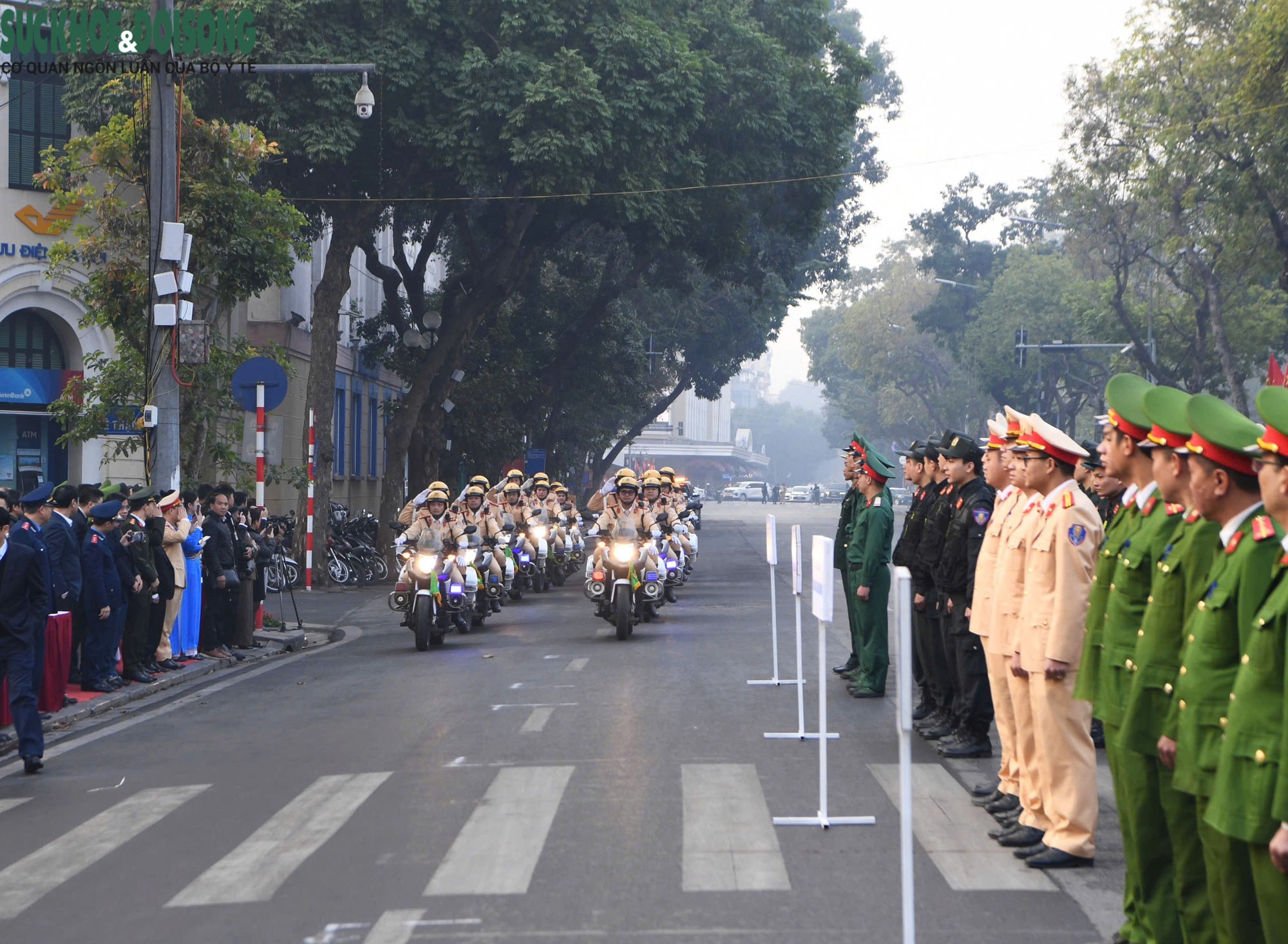 Hà Nội đặt mục tiêu khắc phục tình trạng ùn tắc giao thông trong Năm An toàn giao thông 2025- Ảnh 7.