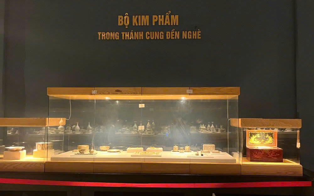 Bộ kim phẩm Đền Nghè được công nhận là bảo vật quốc gia