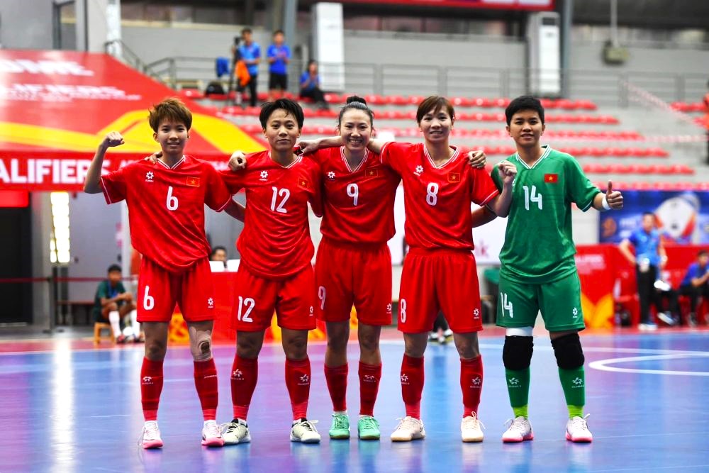 Đội tuyển futsal nữ Việt Nam giành quyền tham dự vòng chung kết giải Futsal nữ châu Á 2025- Ảnh 1.