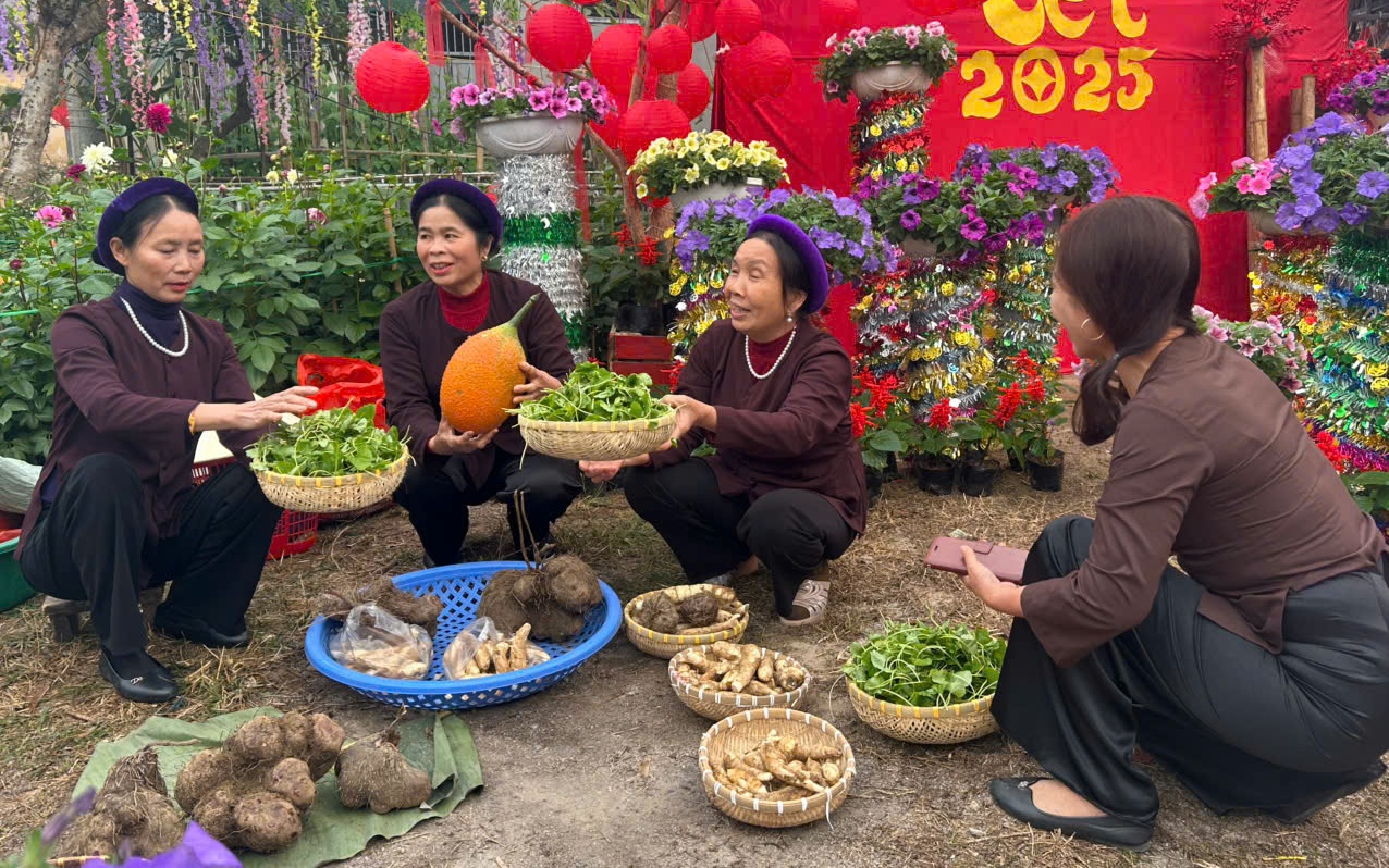 Tái hiện ký ức Tết xưa tại làng cổ Đông Sơn