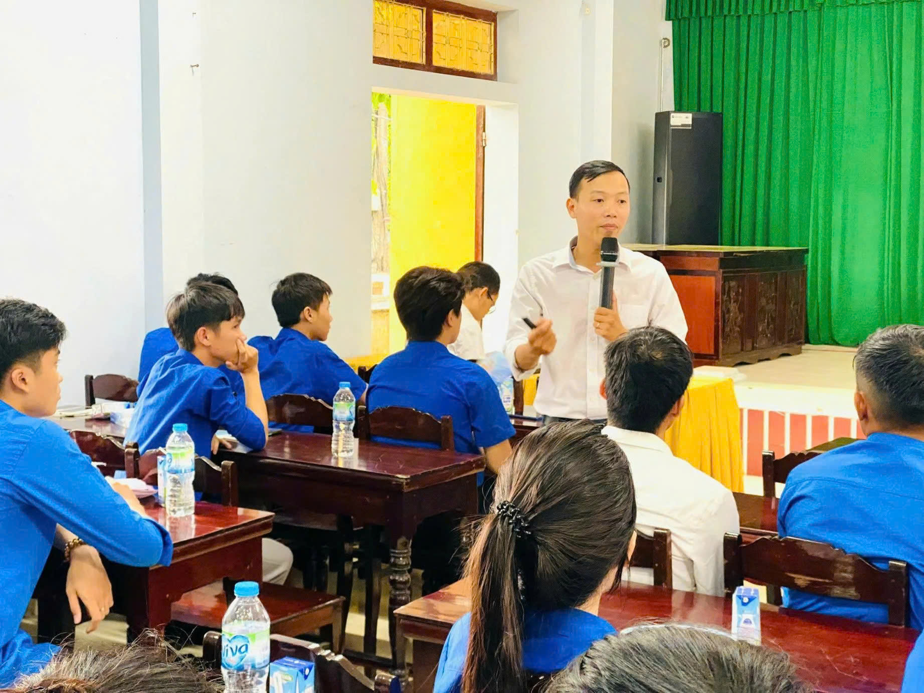 Cán bộ trẻ tận tâm với công tác phòng, chống HIV- Ảnh 1.