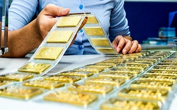 Giá vàng hôm nay ngày 1/10 tăng rất mạnh lên đỉnh cao mới