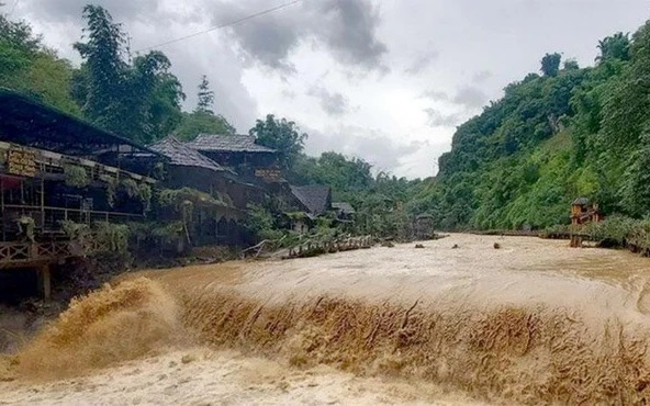 402 xã phường có nguy cơ cao lũ quét, sạt lở đất sau mưa lớn