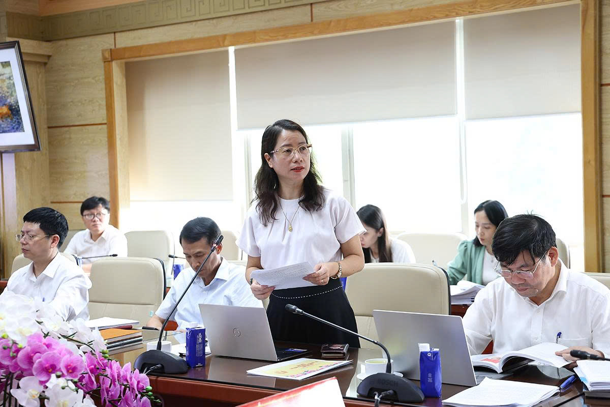 Bộ trưởng Đào Hồng Lan: Công tác chuẩn bị Đại hội Thi đua Yêu nước ngành Y tế phải chu đáo, tôn vinh cơ sở- Ảnh 2. Bộ trưởng Đào Hồng Lan: Công tác chuẩn bị Đại hội Thi đua Yêu nước ngành Y tế phải chu đáo, tôn vinh cơ sở- Ảnh 2.