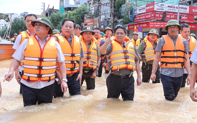 Chính phủ vào cuộc quyết liệt, giúp người dân sớm ổn định sau thiên tai