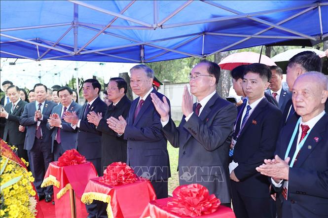 Tổng Bí thư Tô Lâm dự Lễ khánh thành tượng Chủ tịch Hồ Chí Minh tại Triều Tiên- Ảnh 2. Tổng Bí thư Tô Lâm dự Lễ khánh thành tượng Chủ tịch Hồ Chí Minh tại Triều Tiên- Ảnh 2.
