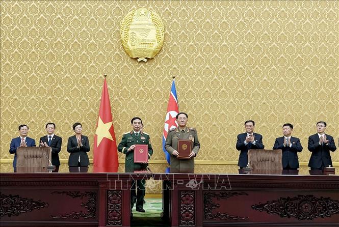 Lễ ký kết các văn kiện hợp tác song phương Việt Nam – Triều Tiên- Ảnh 4. Lễ ký kết các văn kiện hợp tác song phương Việt Nam – Triều Tiên- Ảnh 4.