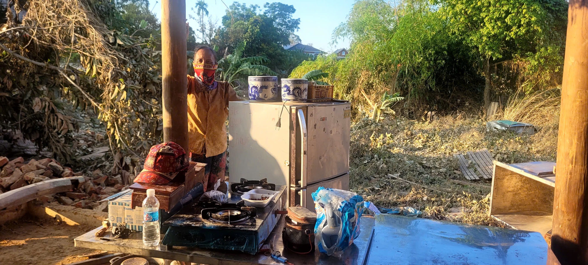 Những tấm lòng nghệ sĩ tiếp sức cho vùng lũ Thái Nguyên- Ảnh 7.