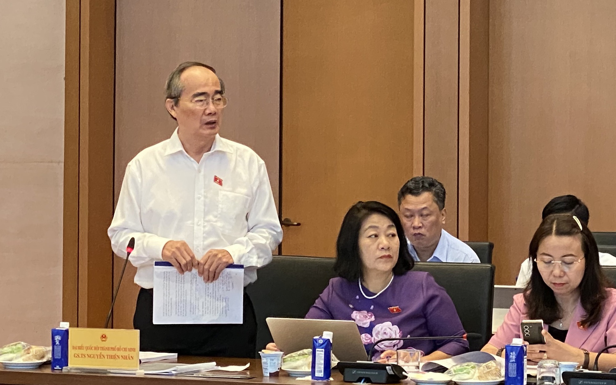ĐBQH đề xuất cần có chính sách hỗ trợ nhóm hiếm muộn góp phần duy trì mức sinh thay thế- Ảnh 3.