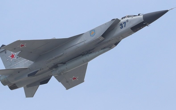 'Quái thú đánh chặn siêu thanh' MiG-41 của Nga là đối thủ đáng gờm của F-22 và F-35- Ảnh 2. 'Quái thú đánh chặn siêu thanh' MiG-41 của Nga là đối thủ đáng gờm của F-22 và F-35- Ảnh 2.
