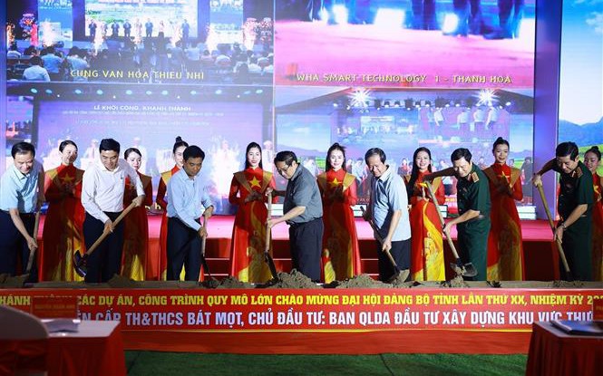 Thủ tướng Phạm Minh Chính dự khởi công trường học tại xã biên giới Bát Mọt, tỉnh Thanh Hoá