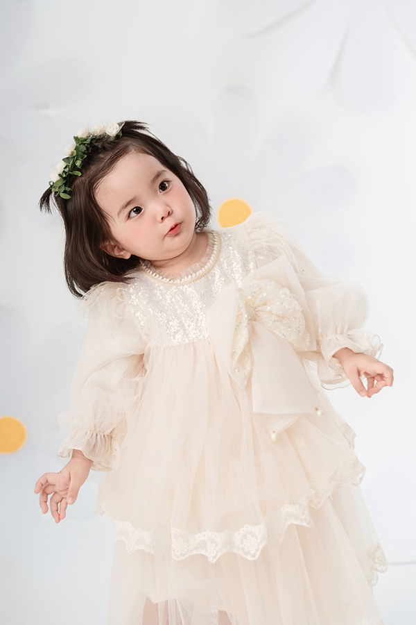 Lisa - con gái út nhà Khánh Thi - Phan Hiển thừa hưởng gen tài năng của bố mẹ- Ảnh 7. Lisa - con gái út nhà Khánh Thi - Phan Hiển thừa hưởng gen tài năng của bố mẹ- Ảnh 7.
