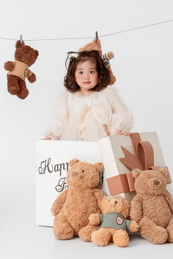 Lisa - con gái út nhà Khánh Thi - Phan Hiển thừa hưởng gen tài năng của bố mẹ- Ảnh 8. Lisa - con gái út nhà Khánh Thi - Phan Hiển thừa hưởng gen tài năng của bố mẹ- Ảnh 8.