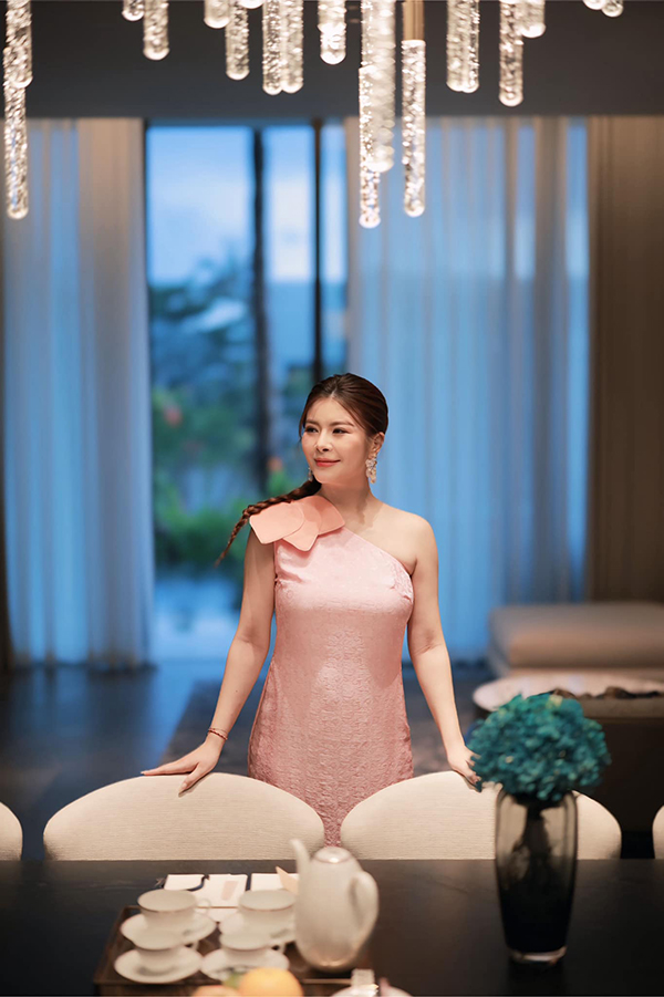Kim Oanh 'Sóng ở đáy sông' bất ngờ thông báo rời Ban Văn nghệ VTV ở tuổi U50- Ảnh 3. Kim Oanh 'Sóng ở đáy sông' bất ngờ thông báo rời Ban Văn nghệ VTV ở tuổi U50- Ảnh 3.