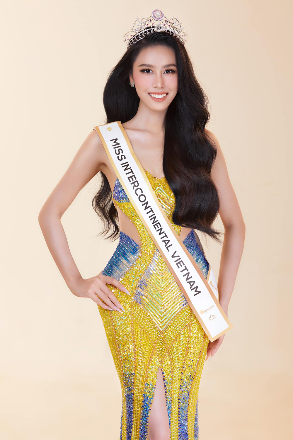 Á hậu Hoa hậu Việt Nam ăn chay trường suốt 5 năm, sống điềm tĩnh và khỏe đẹp hơn mỗi ngày- Ảnh 2. Á hậu Hoa hậu Việt Nam ăn chay trường suốt 5 năm, sống điềm tĩnh và khỏe đẹp hơn mỗi ngày- Ảnh 2.