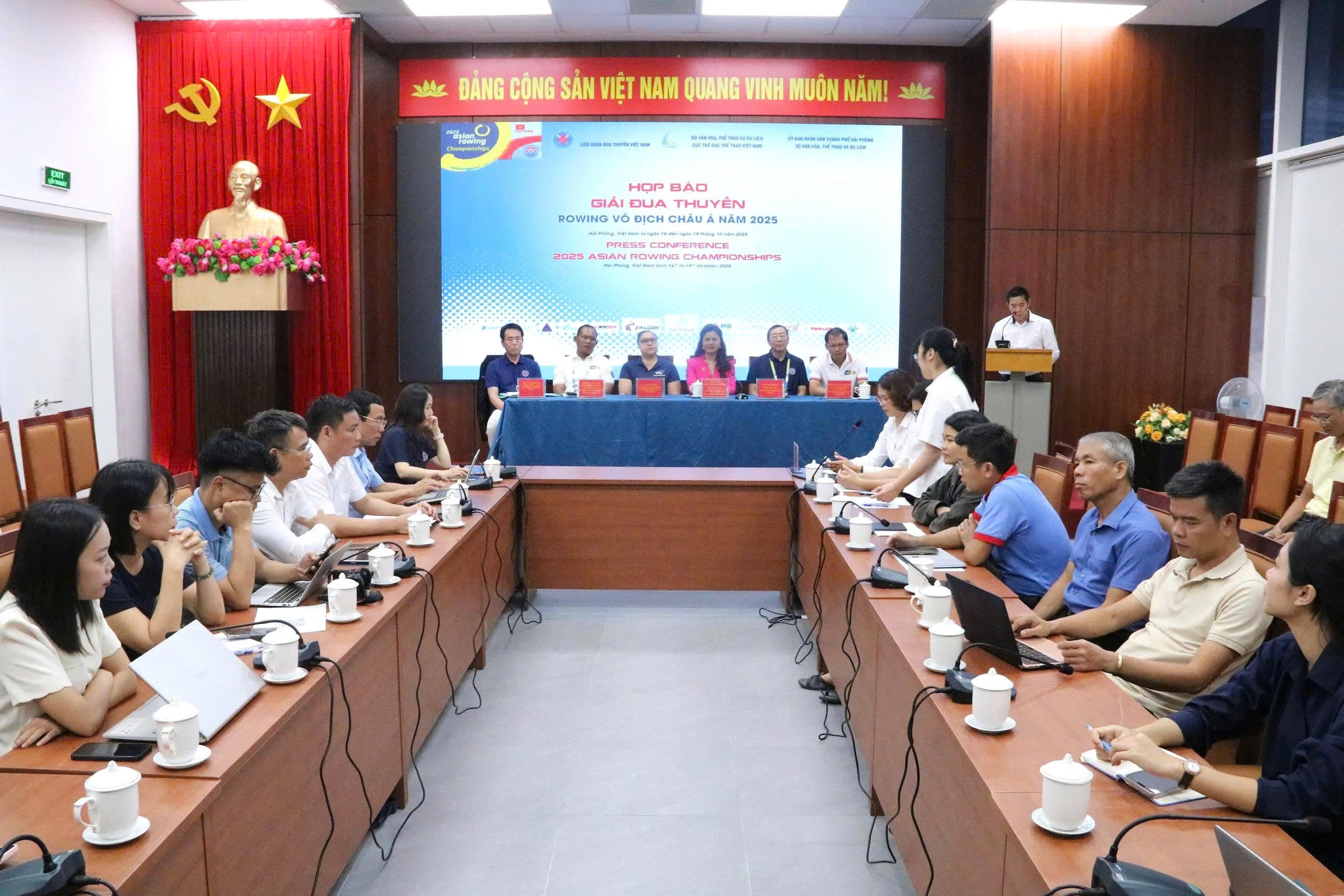 Lần đầu tiên Hải Phòng đăng cai Giải Đua thuyền Rowing vô địch châu Á 2025- Ảnh 1. Lần đầu tiên Hải Phòng đăng cai Giải Đua thuyền Rowing vô địch châu Á 2025- Ảnh 1.