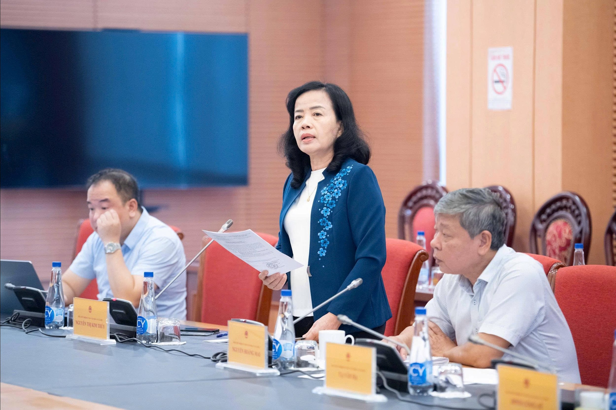 Thường trực Ủy ban Văn hóa và Xã hội làm việc với Bộ Y tế- Ảnh 4. Thường trực Ủy ban Văn hóa và Xã hội làm việc với Bộ Y tế- Ảnh 4.