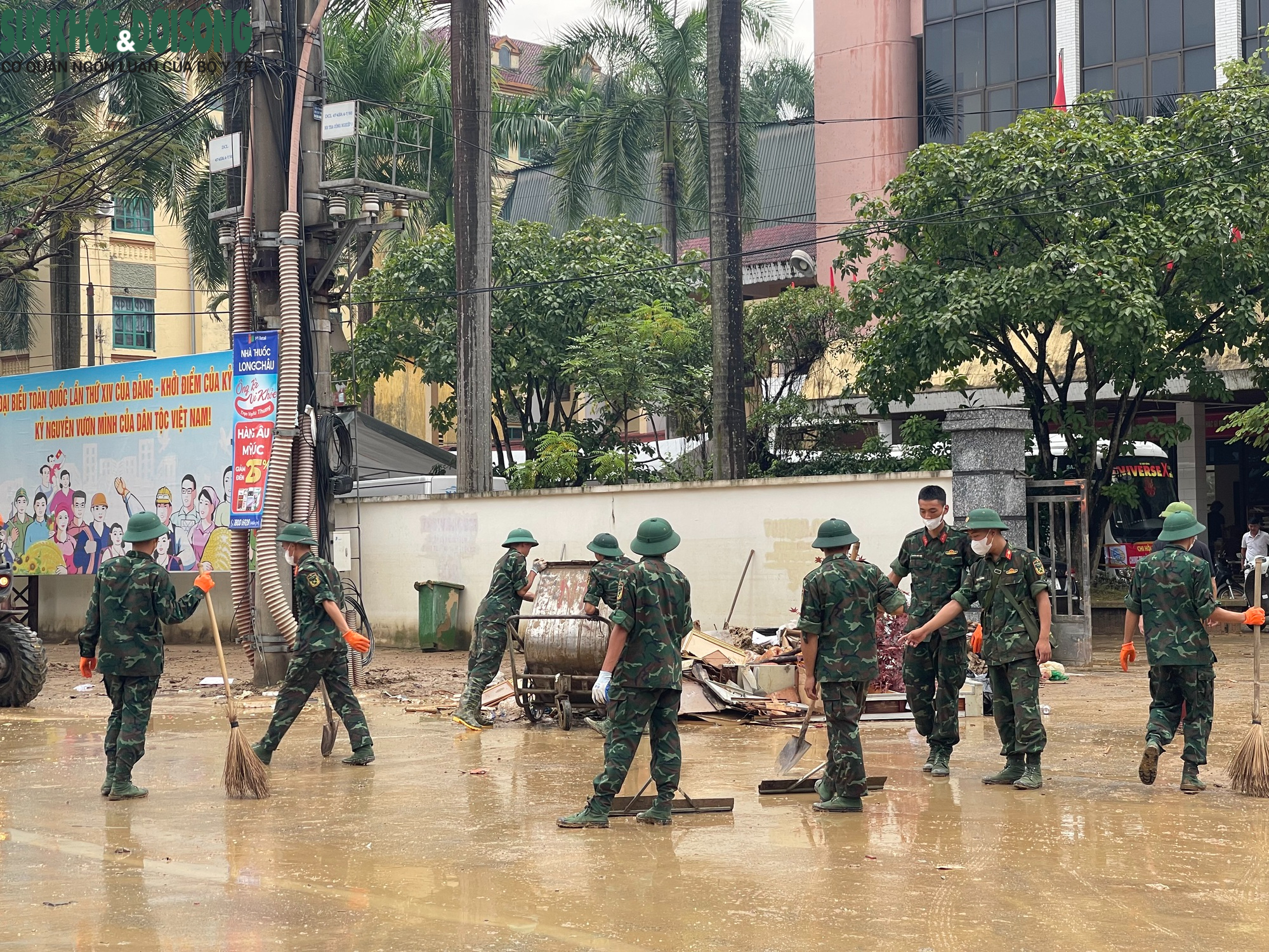 Thái Nguyên gượng dậy sau mưa lũ: Còn người, còn sức là còn hy vọng!- Ảnh 5. Thái Nguyên gượng dậy sau mưa lũ: Còn người, còn sức là còn hy vọng!- Ảnh 5.