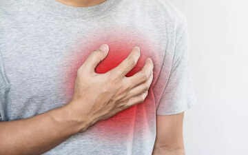 Làm gì để sống sót khi lên cơn đau tim mà không có ai bên cạnh?