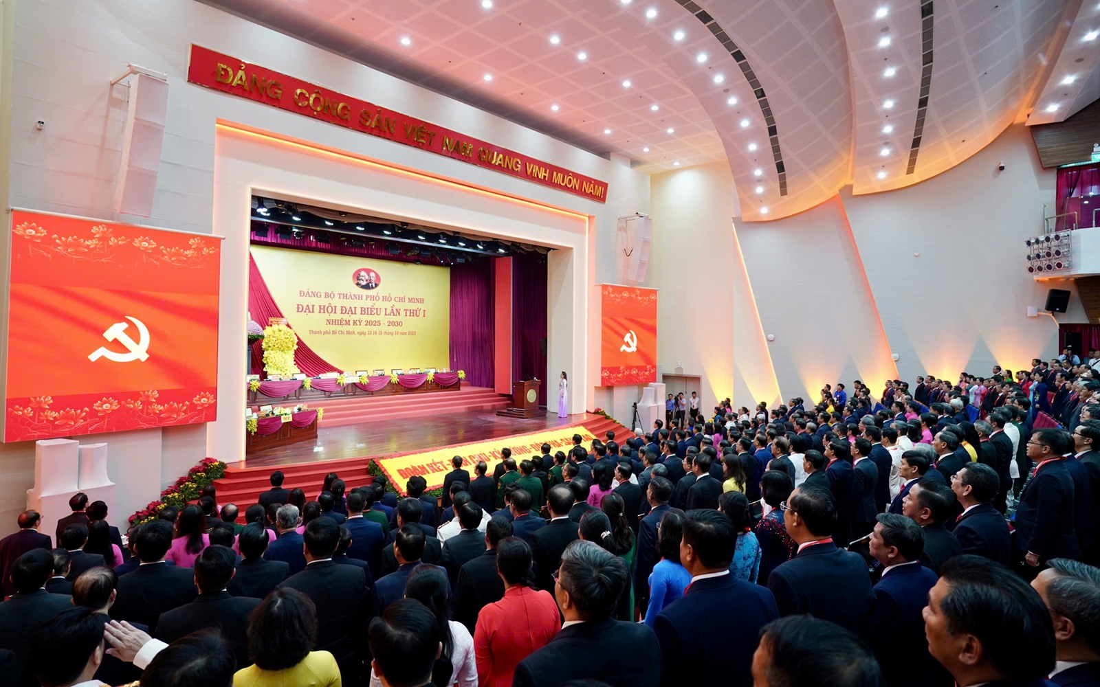 Bí thư Thành ủy Trần Lưu Quang: TPHCM cần những người dám làm và biết làm- Ảnh 3. Bí thư Thành ủy Trần Lưu Quang: TPHCM cần những người dám làm và biết làm- Ảnh 3.