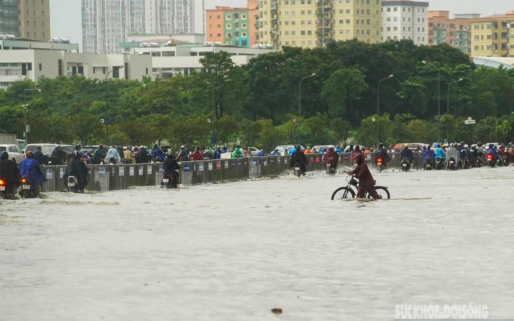 Biển Đông có thể đón bão số 12 trong những ngày tới, cảnh báo đa thiên tai xuất hiện cùng lúc
