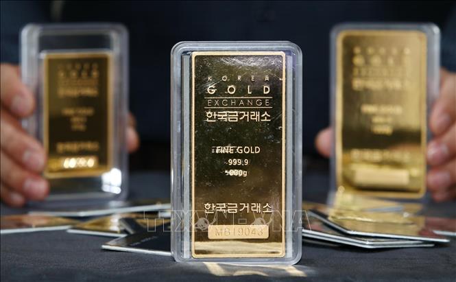 Giá vàng thế giới tiếp tục phá ngưỡng 4.300 USD/ounce- Ảnh 1. Giá vàng thế giới tiếp tục phá ngưỡng 4.300 USD/ounce- Ảnh 1.