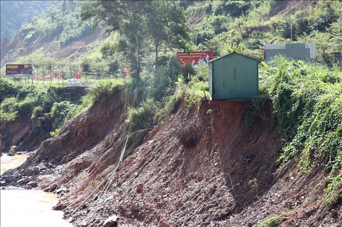 Sạt lở nghiêm trọng trên Quốc lộ 2 (Tuyên Quang)- Ảnh 2.