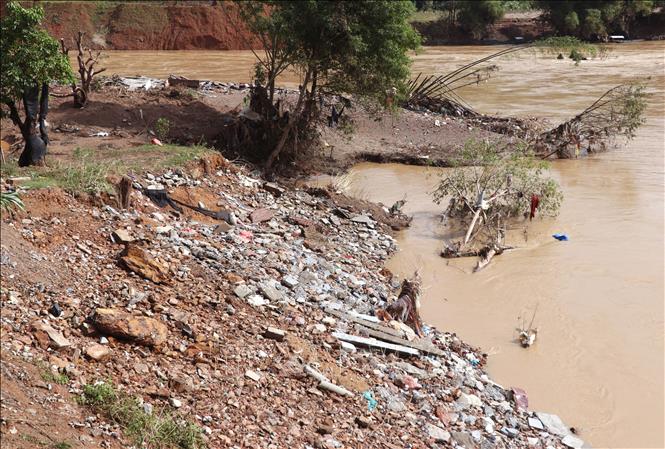 Sạt lở nghiêm trọng trên Quốc lộ 2 (Tuyên Quang)- Ảnh 5.