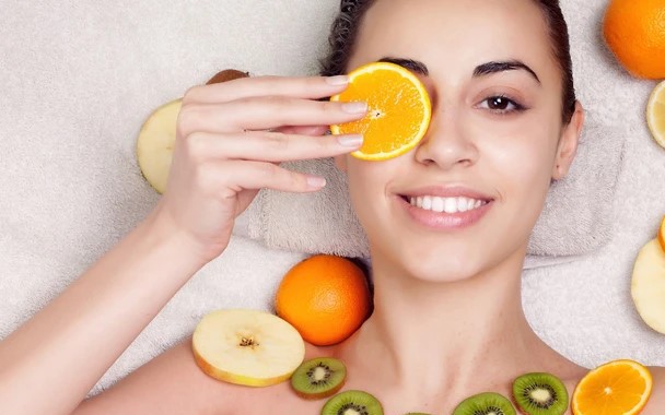 7 loại đồ uống cấp nước cho làn da rạng rỡ mùa hanh khô- Ảnh 3. 7 loại thực phẩm tốt nhất cho làn da sáng mịn