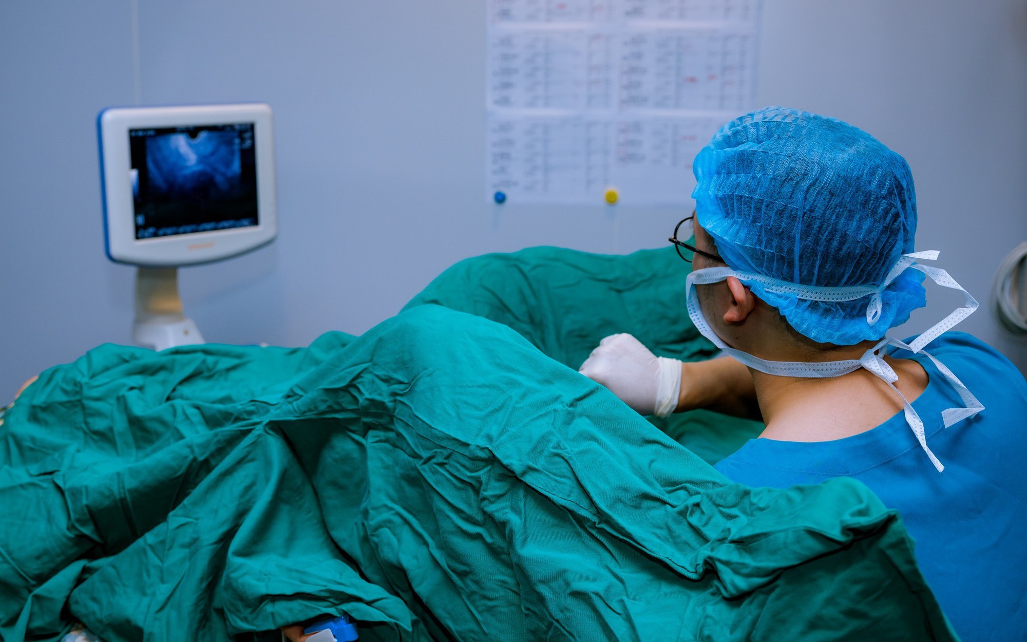 Phát hiện mới về tế bào gốc từ máu kinh nguyệt điều trị suy buồng trứng sớm