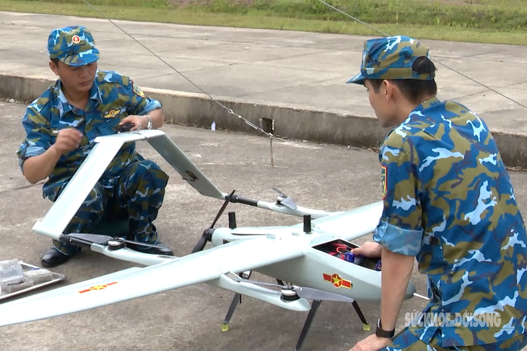 ‘Mắt thần’ RAV-80 bay cao 2.000 m, tác chiến mọi địa hình do người lính chế tạo- Ảnh 6. ‘Mắt thần’ RAV-80 bay cao 2.000 m, tác chiến mọi địa hình do người lính chế tạo- Ảnh 6.
