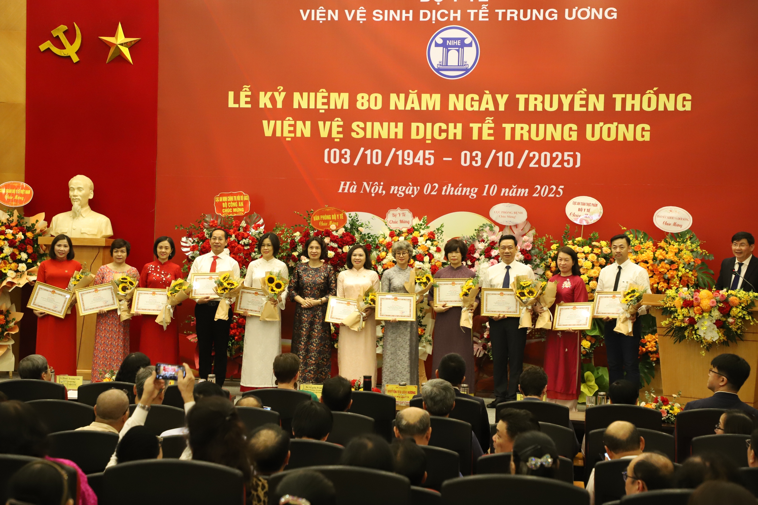 Viện Vệ sinh Dịch tễ TW tiếp tục đổi mới, sáng tạo, xứng đáng là trung tâm khoa học đầu ngành về y tế dự phòng- Ảnh 6.