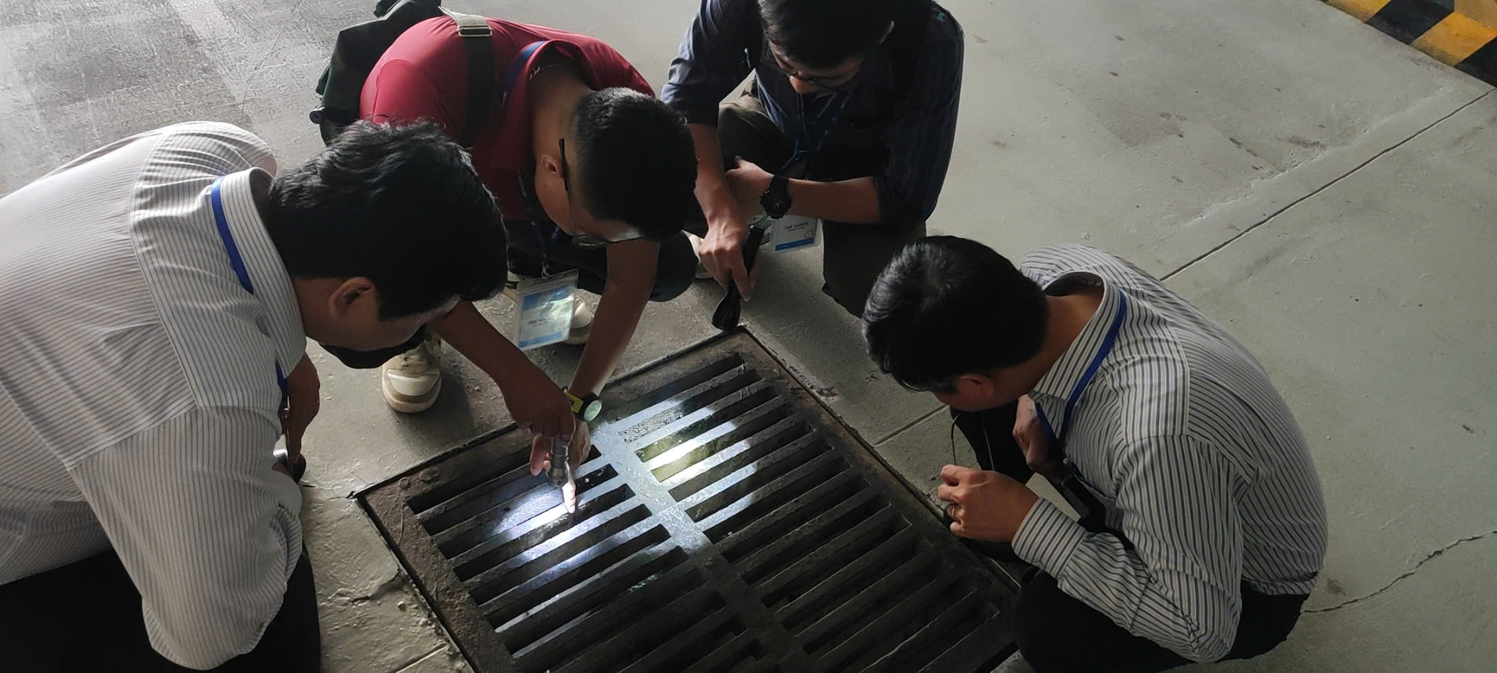 Bộ Y tế kiểm tra công tác phòng, chống dịch phục vụ Kỳ họp thứ 10, Quốc hội khóa XV- Ảnh 3. Bộ Y tế kiểm tra công tác phòng, chống dịch phục vụ Kỳ họp thứ 10, Quốc hội khóa XV- Ảnh 3.