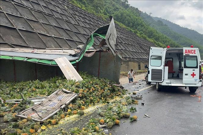 Làm rõ nguyên nhân tai nạn liên hoàn trên cao tốc La Sơn – Hòa Liên- Ảnh 1. Làm rõ nguyên nhân tai nạn liên hoàn trên cao tốc La Sơn – Hòa Liên- Ảnh 1.