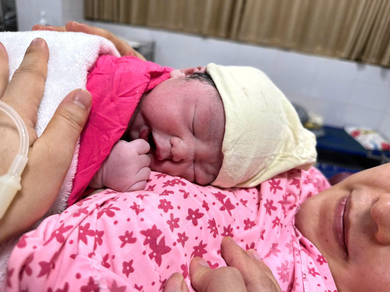 Cơ sở y tế công đầu tiên của Thủ đô đạt 'Bệnh viện thực hành nuôi con bằng sữa mẹ xuất sắc'- Ảnh 3. Cơ sở y tế công đầu tiên của Thủ đô đạt 'Bệnh viện thực hành nuôi con bằng sữa mẹ xuất sắc'- Ảnh 3.
