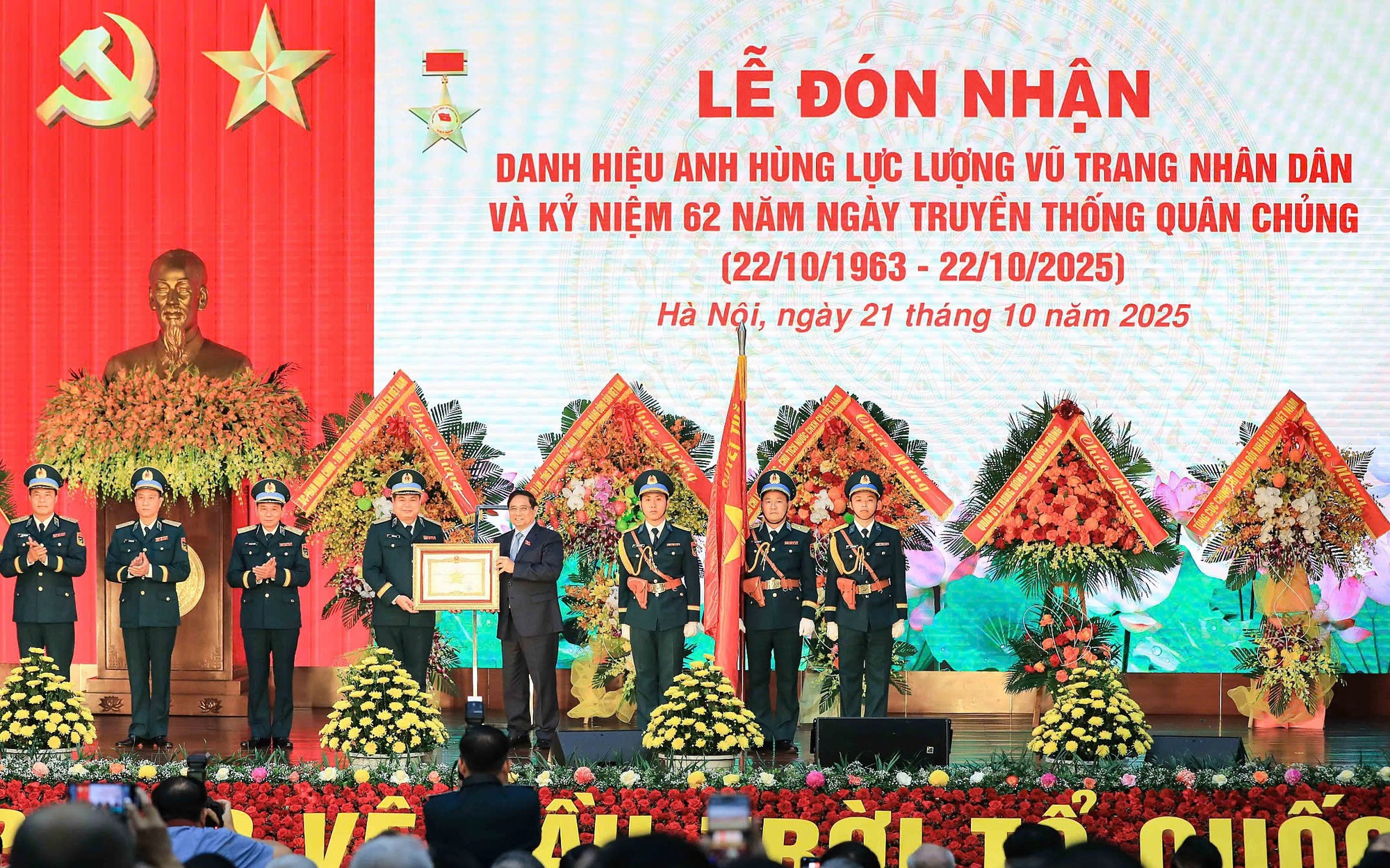 Phó Thủ tướng Nguyễn Hòa Bình làm Trưởng Ban chỉ đạo phòng không nhân dân Trung ương- Ảnh 2.