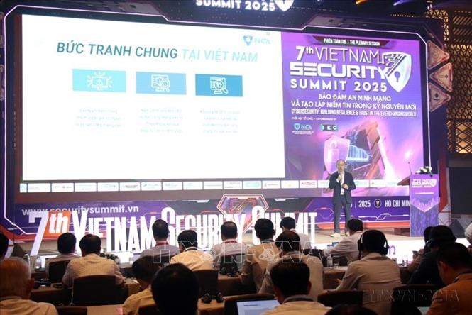 Công ước Hà Nội: Giải bài toán tội phạm xuyên quốc gia, xây dựng thế trận an ninh nhân dân trên không gian mạng- Ảnh 2.