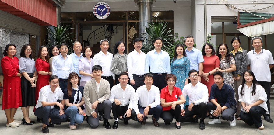 Thứ trưởng Thường trực Vũ Mạnh Hà làm việc với Trung tâm Truyền thông - Giáo dục Sức khỏe TW- Ảnh 5.