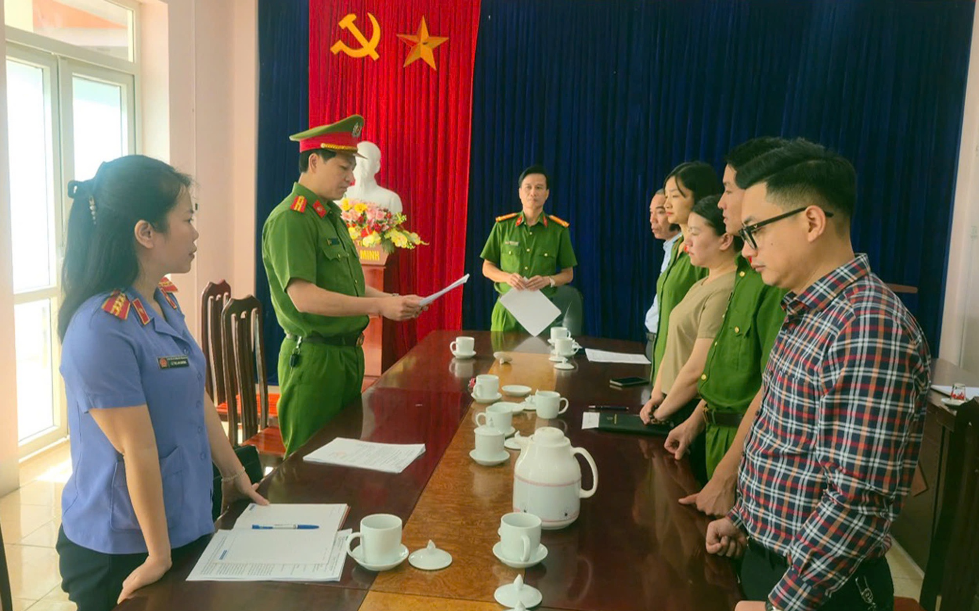 Bắt tạm giam cán bộ Phòng Kinh tế ở Lào Cai vì nhận hối lộ